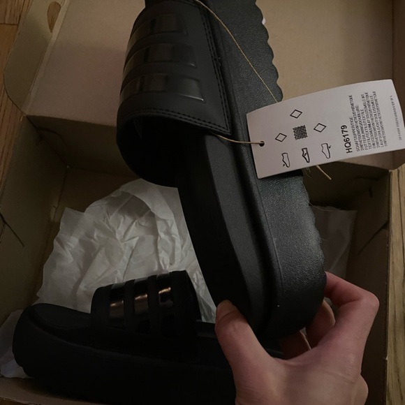 NWT platform black adidas slides sandals comfort cloud cushion - Picture 4 of 5